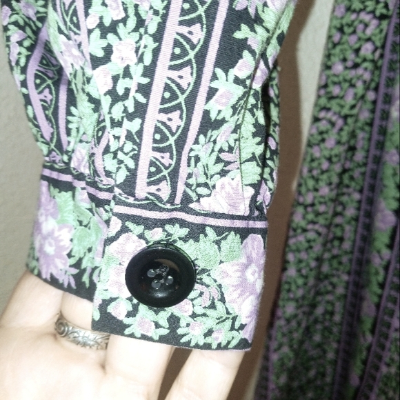 Vintage :: 60s Handmade Women's Floral Sheath Dress - Picture 5 of 7